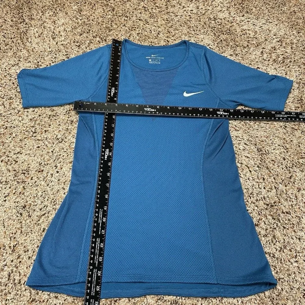 Nike Womens XS Zonal Cooling‎ Relay Short Sleeve